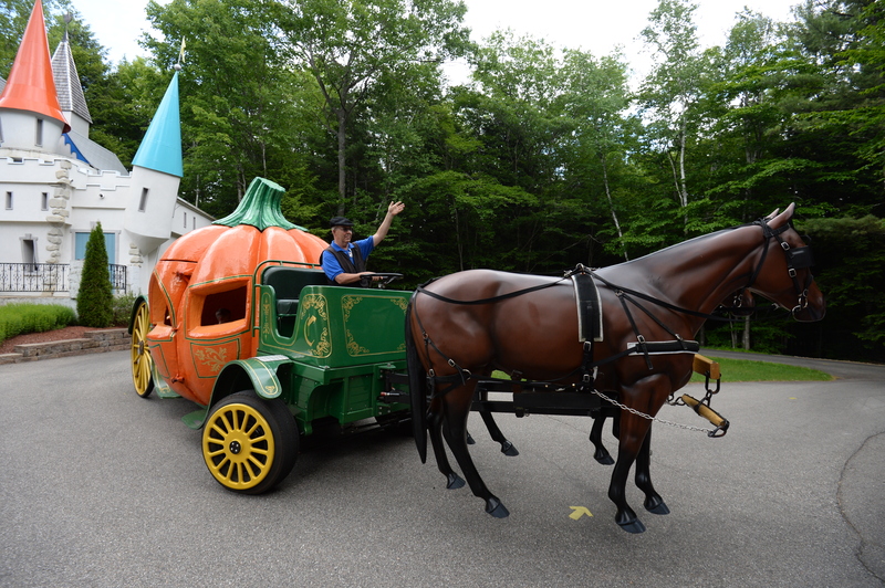 Cinderella's Pumpkin Coach | Theme Park Ride | Story Land