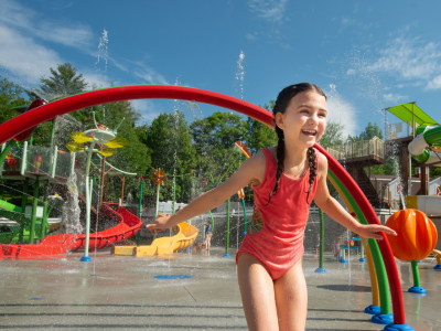 Moo Lagoon girl splashing