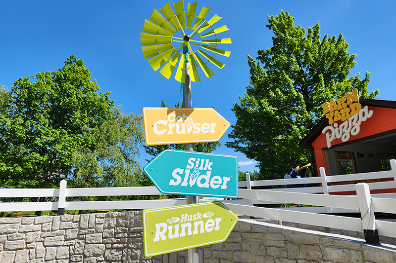 signs for moo lagoon